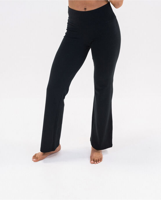 Women's 31.5" Bootcut Yoga Pant Black Small BLACK